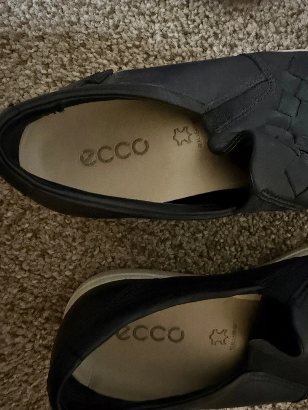 Ecco Black Woven Slip-On Loafers size 37/38